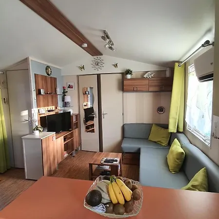 Les Salins De La Gardiole Camping *